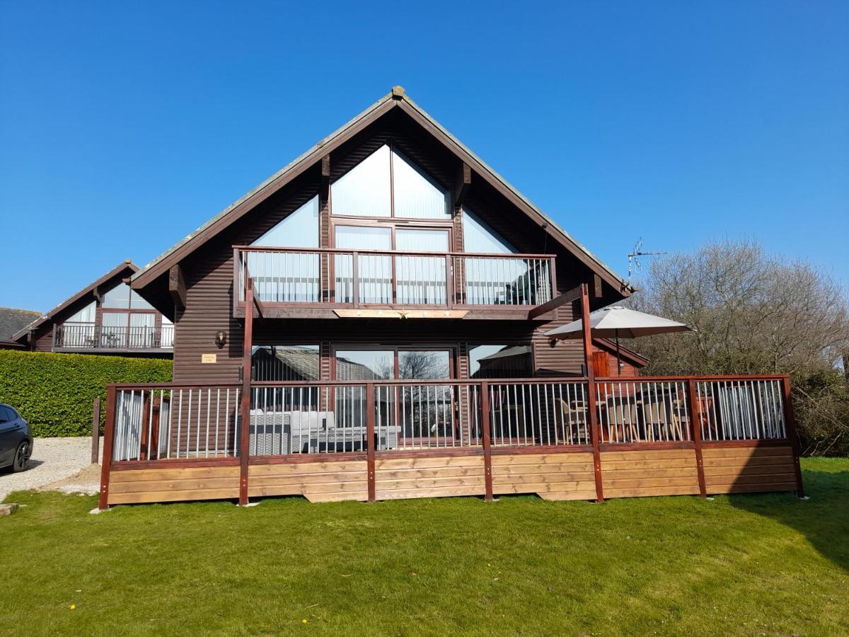 3 Bed Lodge With Ev Point Truro Eksteriør billede